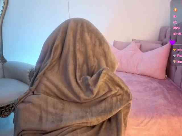 MAHYRA-TAY webcam