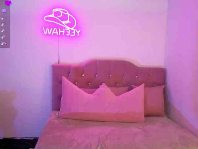 MAHYRA-TAY webcam