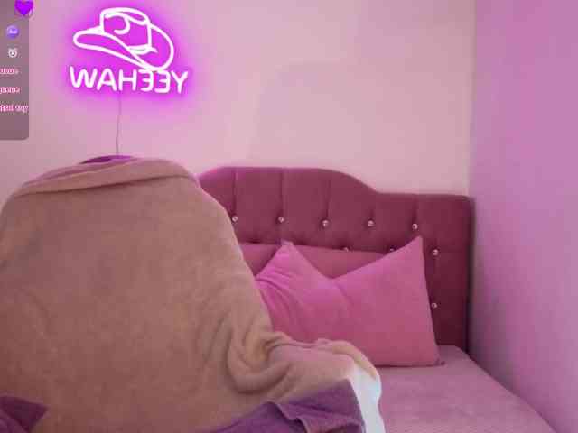 MAHYRA-TAY webcam