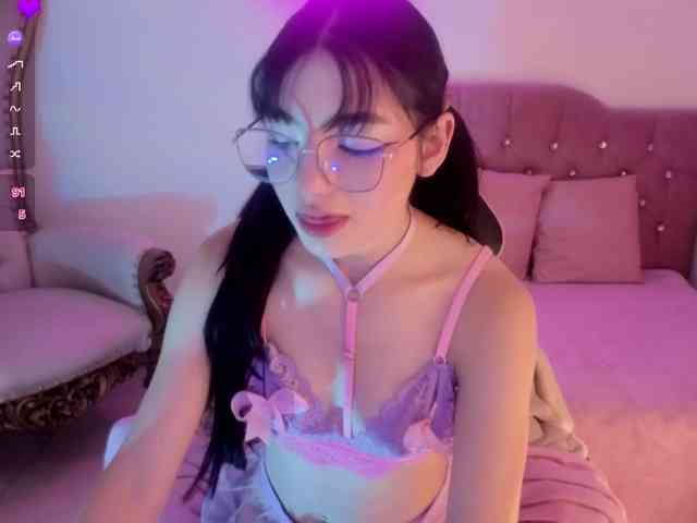 MAHYRA-TAY webcam