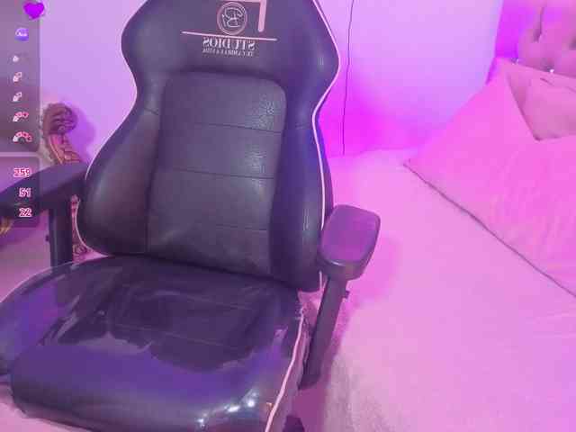 MAHYRA-TAY webcam