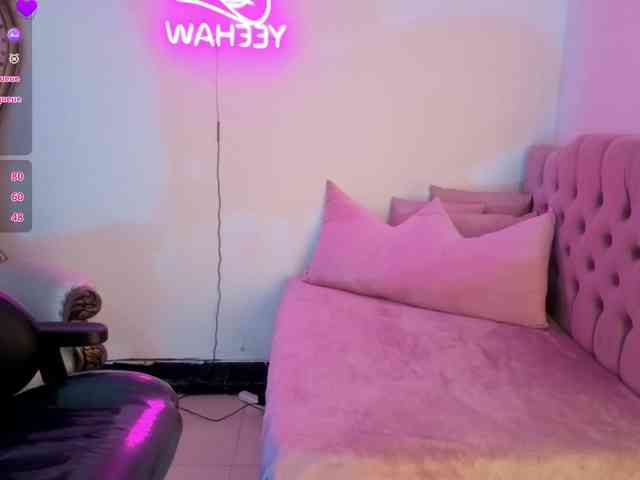 MAHYRA-TAY webcam