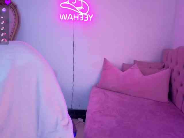 MAHYRA-TAY webcam