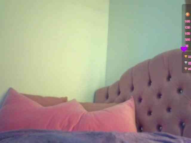 MAHYRA-TAY webcam