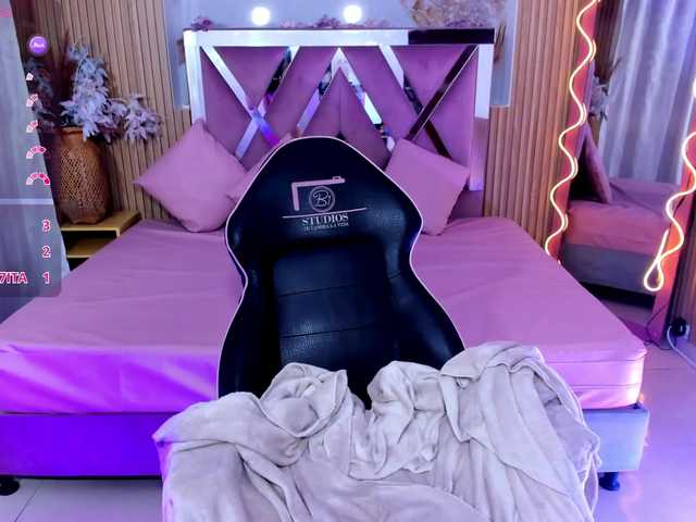 JENNA-TAY live cam on BongaCams