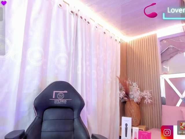 JENNA-TAY live webcam show