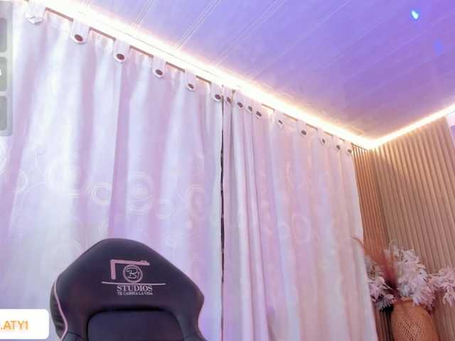JENNA-TAY live webcam show