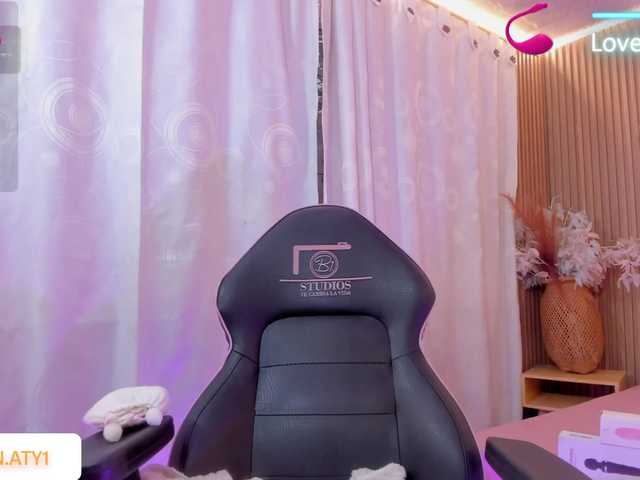 JENNA-TAY live webcam show
