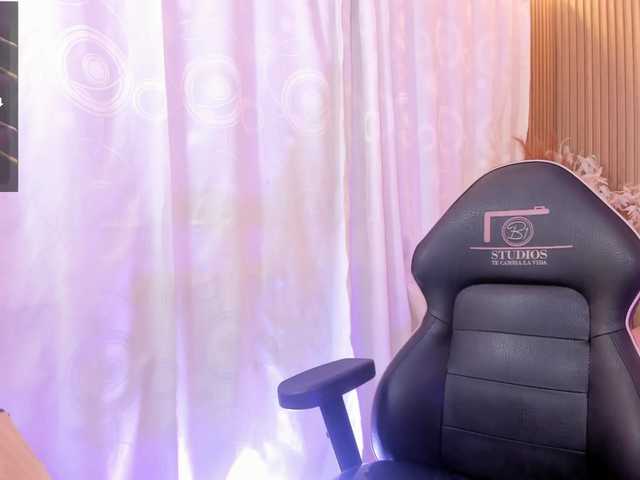 JENNA-TAY live webcam show