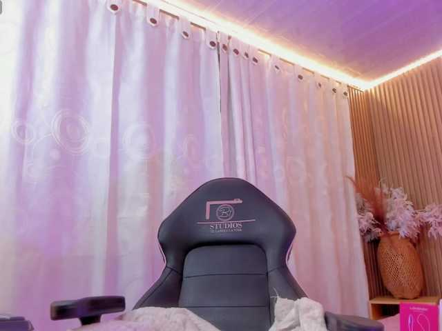 JENNA-TAY live cam on BongaCams