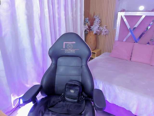 JENNA-TAY live cam on BongaCams