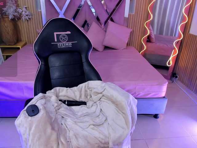 JENNA-TAY live cam on BongaCams