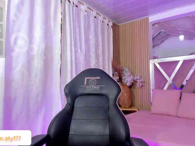 JENNA-TAY webcam