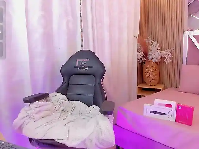 JENNA-TAY