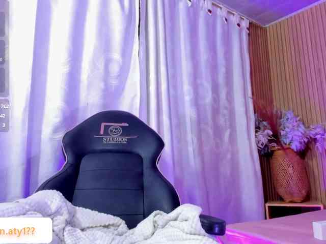 JENNA-TAY webcam