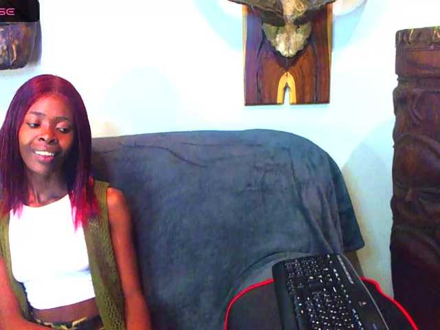 Natussi live cam on BongaCams