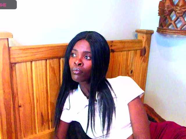 Natussi's BongaCams show and profile