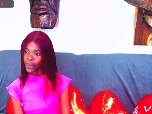 Natussi live cam on BongaCams