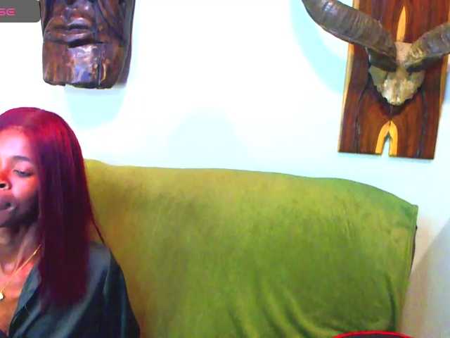 Natussi live cam on BongaCams