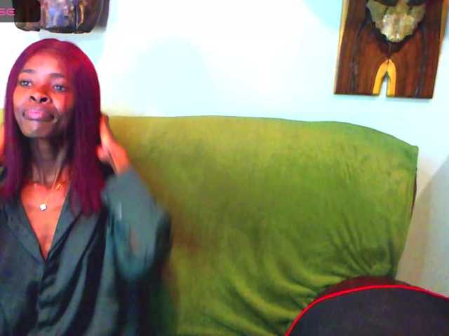 Natussi live cam on BongaCams