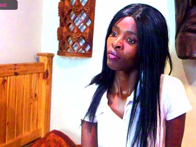 Natussi's BongaCams show and profile