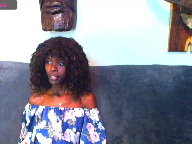 Natussi live cam on BongaCams