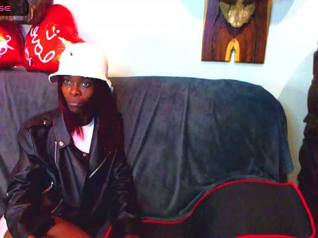 Natussi live cam on BongaCams