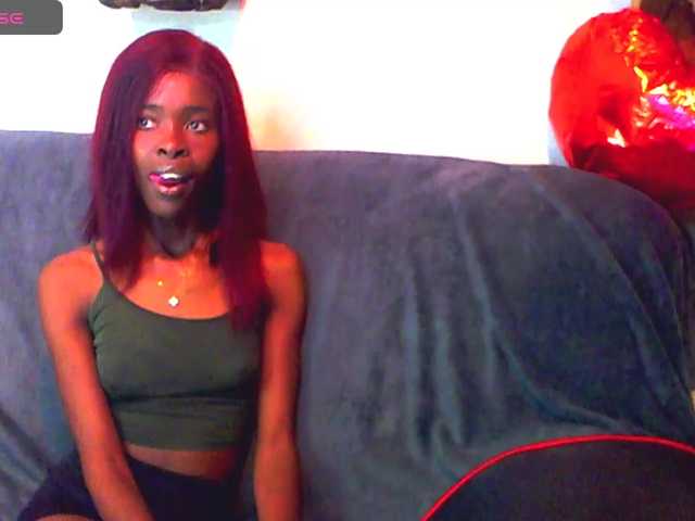 Natussi live cam on BongaCams