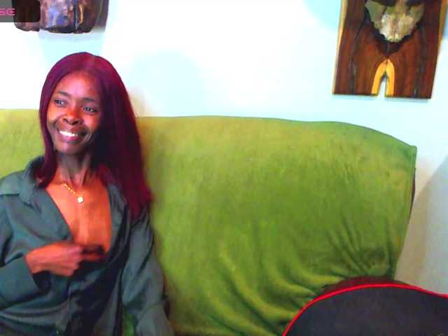 Natussi live cam on BongaCams