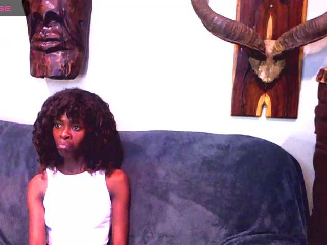 Natussi live webcam show