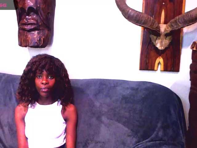 Natussi live webcam show