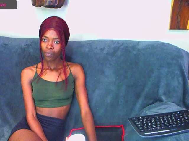 Natussi live cam on BongaCams
