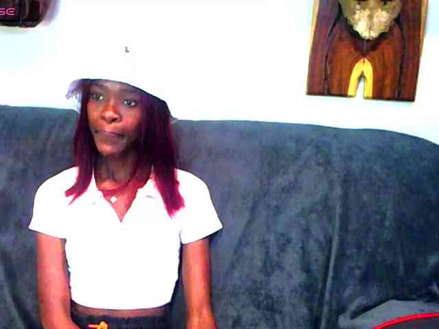 Natussi's cam show statistics and live stream