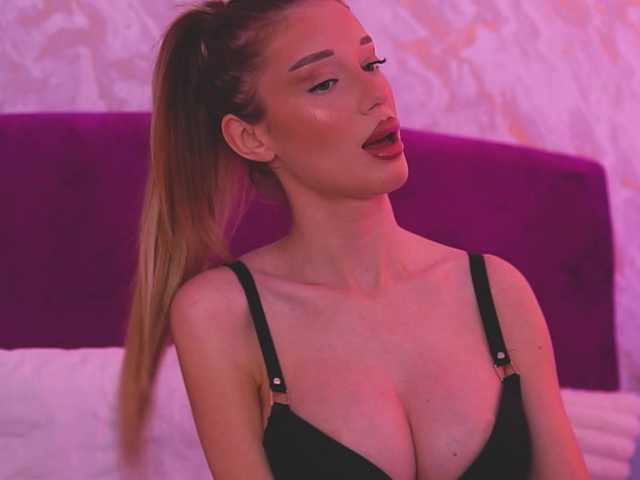 EllinaNuria