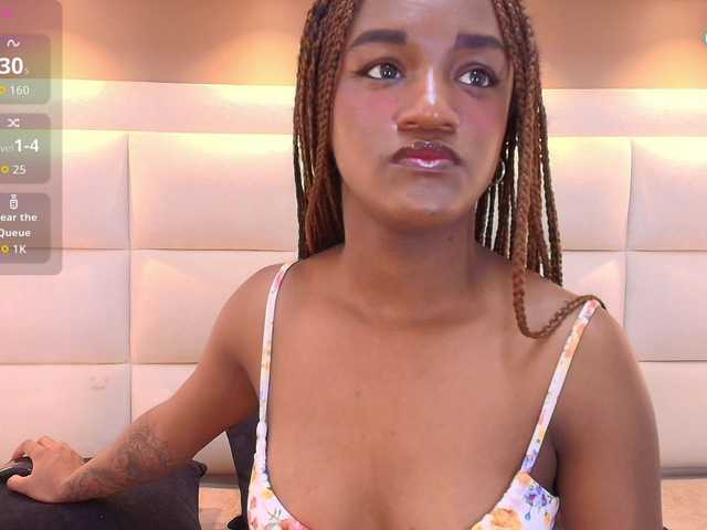 Chloebrunnie live cam on BongaCams