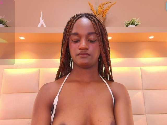 Chloebrunnie live cam on BongaCams