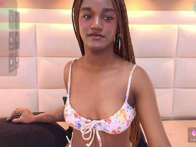 Chloebrunnie live cam on BongaCams