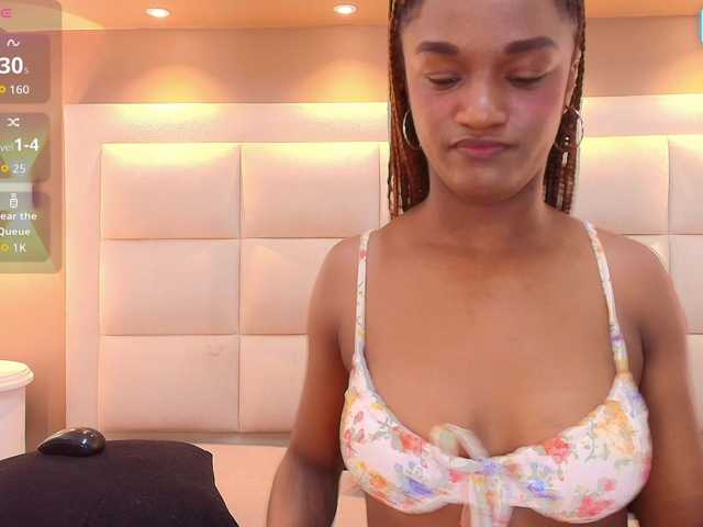 Chloebrunnie