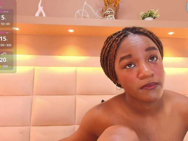 Chloebrunnie live cam on BongaCams