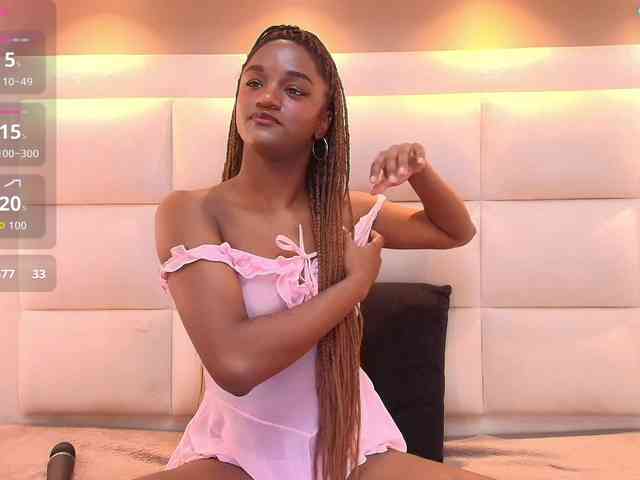 Chloebrunnie webcam