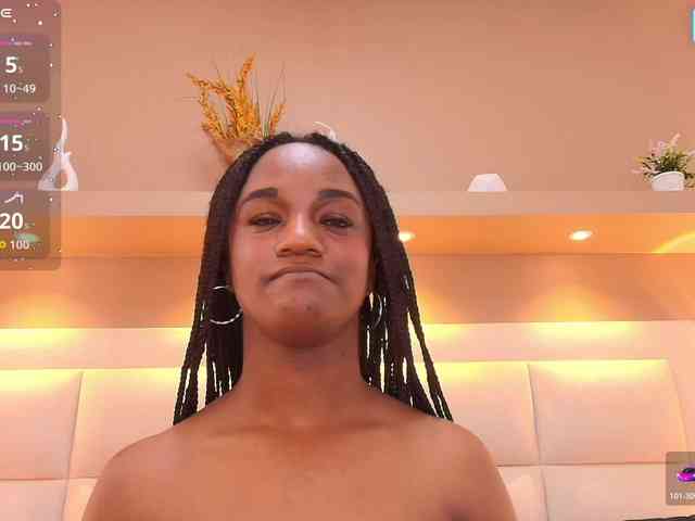 Chloebrunnie webcam