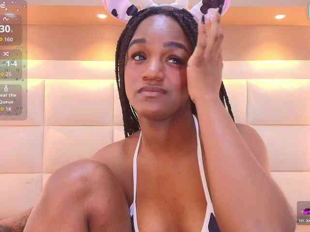Chloebrunnie webcam