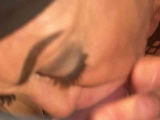 KinkyCaliCpl webcam