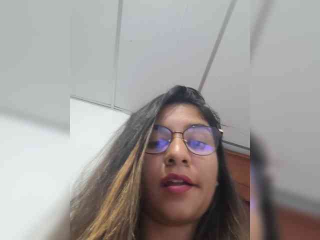 Sofythom1 webcam