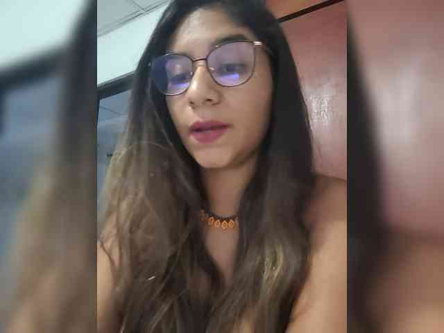 Sofythom1 webcam