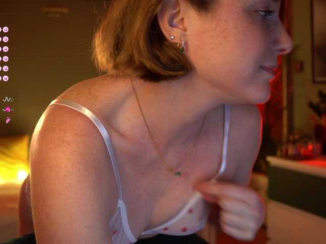 EviSun's BongaCams show and profile