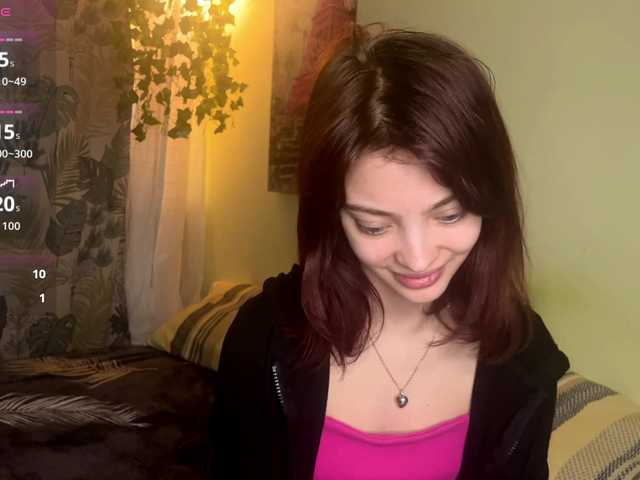 le modèle CassyVixen est en webcam porno dans un show sur le site bongacams, il possède les tags suivants: White/Caucasian,Brunette,Shaved