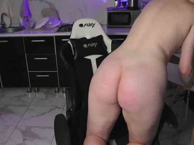 Модель: Mertyxxx