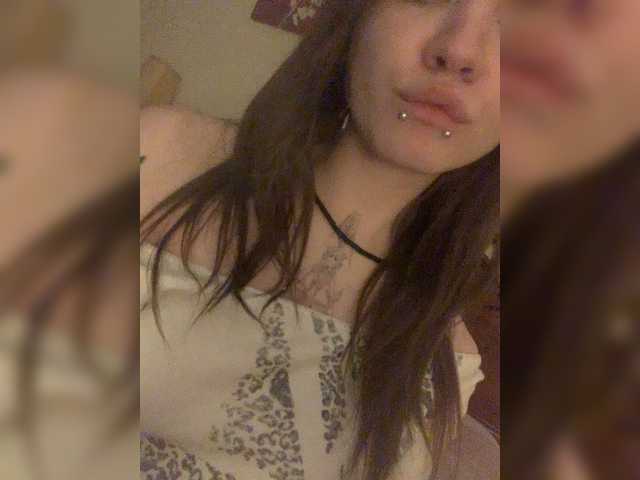 fridrochka's BongaCams show and profile