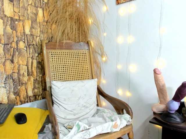 natachax-messy live cam on BongaCams